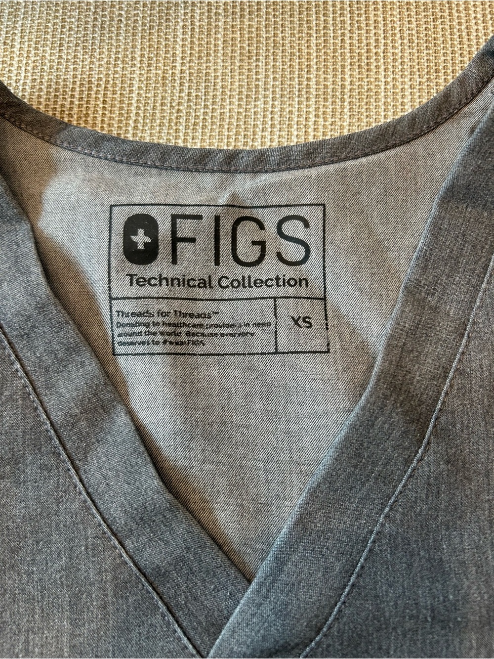 Figs Women's Long Sleeve V-Neck Top in Charcoal Gray